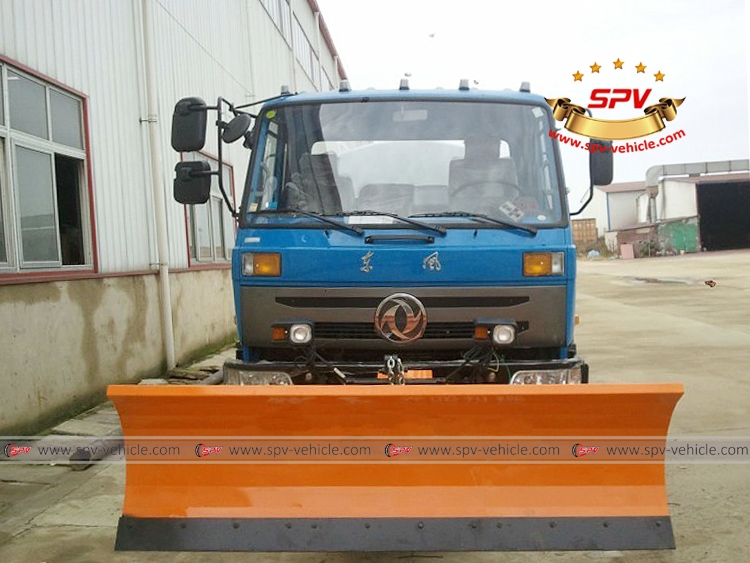 Water Sprinkler Truck with Snowplow Dongfeng-F